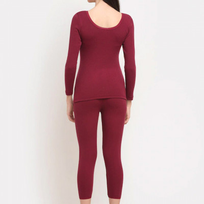 Women Maroon Self-Design Thermal Set